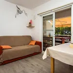 Family Friendly Seaside Dingac - Borak, Peljesac - 18060 * Potomje