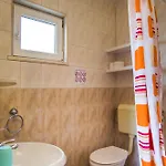 Apartment Family Friendly Seaside Dingac - Borak, Peljesac - 18060 Potomje