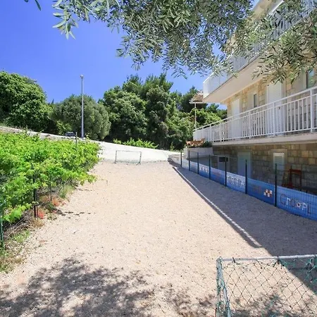 Family Friendly Seaside Dingac - Borak, Peljesac - 18060 Lägenhet Potomje