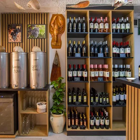 Family Friendly Seaside Dingac - Borak, Peljesac - 18060 Apartamento