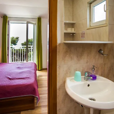 Family Friendly Seaside Dingac - Borak, Peljesac - 18060 Potomje