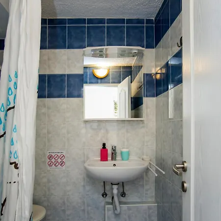 Family Friendly Seaside Dingac - Borak, Peljesac - 18060 *