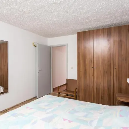 Family Friendly Seaside Dingac - Borak, Peljesac - 18060 Apartamento Potomje