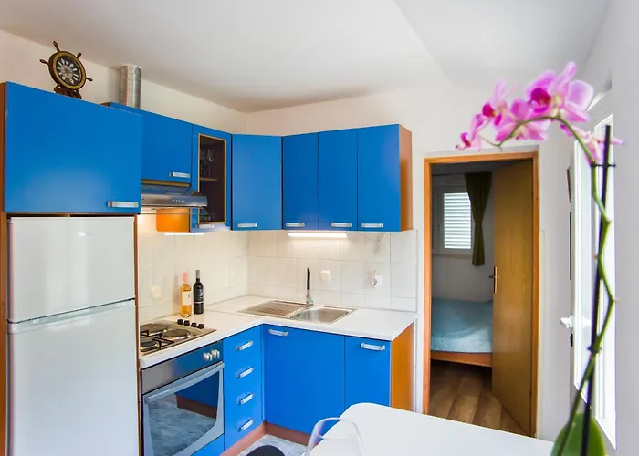 Family Friendly Seaside Dingac - Borak, Peljesac - 18060 Apartment Potomje